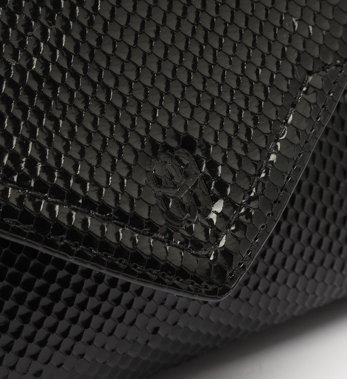 Bolsa Tiracolo Média Trinity Couro Snake Preta Bolsa Tiracolo Média Trinity Couro Snake Preta