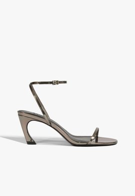 Sandália Siena Curve Salto Médio Couro Cinza