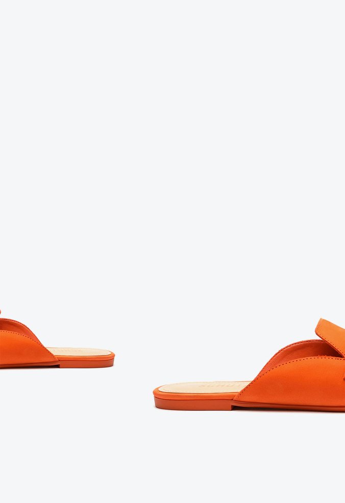 Sapato Mule Rasteira Nobuck Laranja Sapato Mule Rasteira Nobuck Laranja