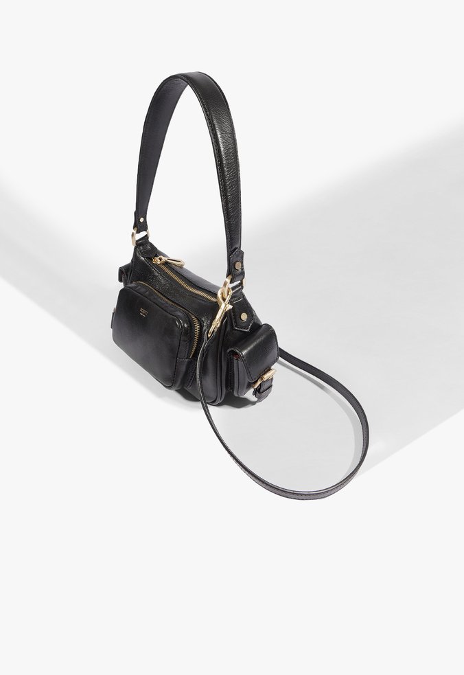 Bolsa Hobo Eddie Média Couro Preta | Schutz