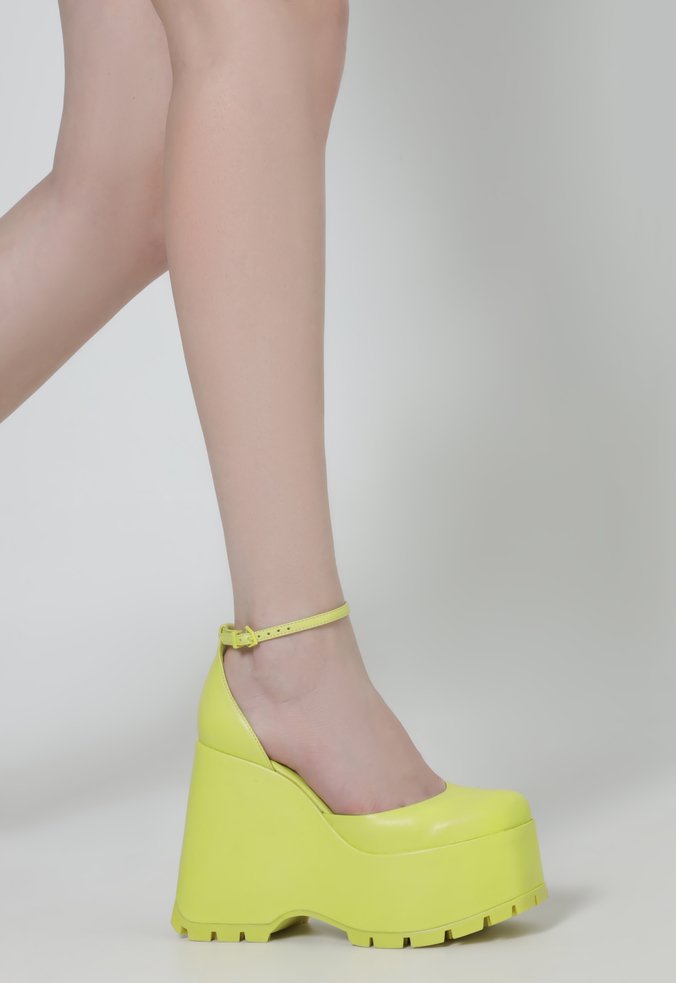 Sapato Scarpin Couro Amarelo Neon | Schutz