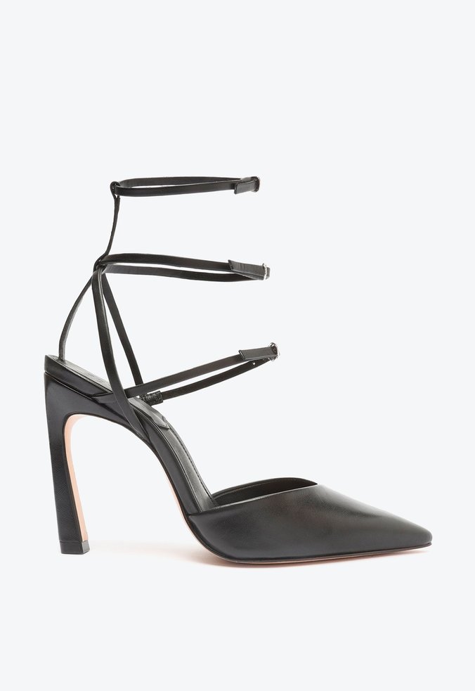 Sapato Scarpin Fivela Couro Preto