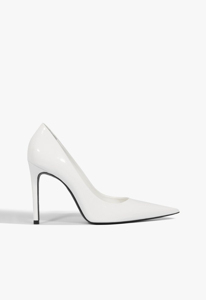 Scarpin Clara Bico Fino Couro Branca
