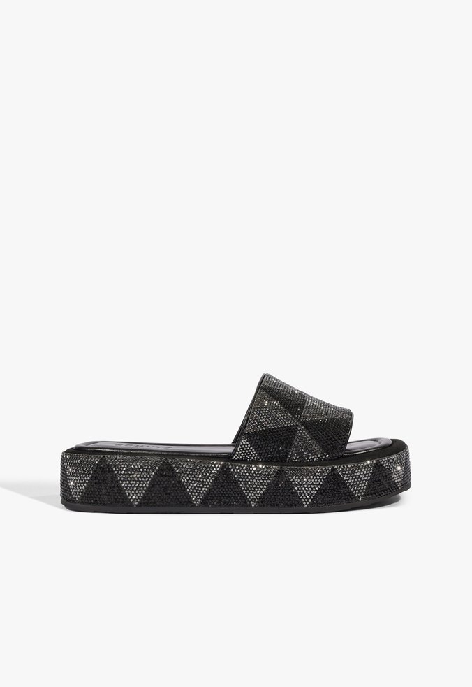 Papete Flatform Bico Quadrado Strass Preta