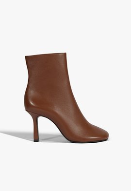 Bota Brielle Bootie Couro Marrom