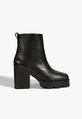 Bota 240 Couro Preta