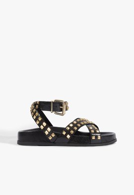 Papete Studs Carolla Couro Preta