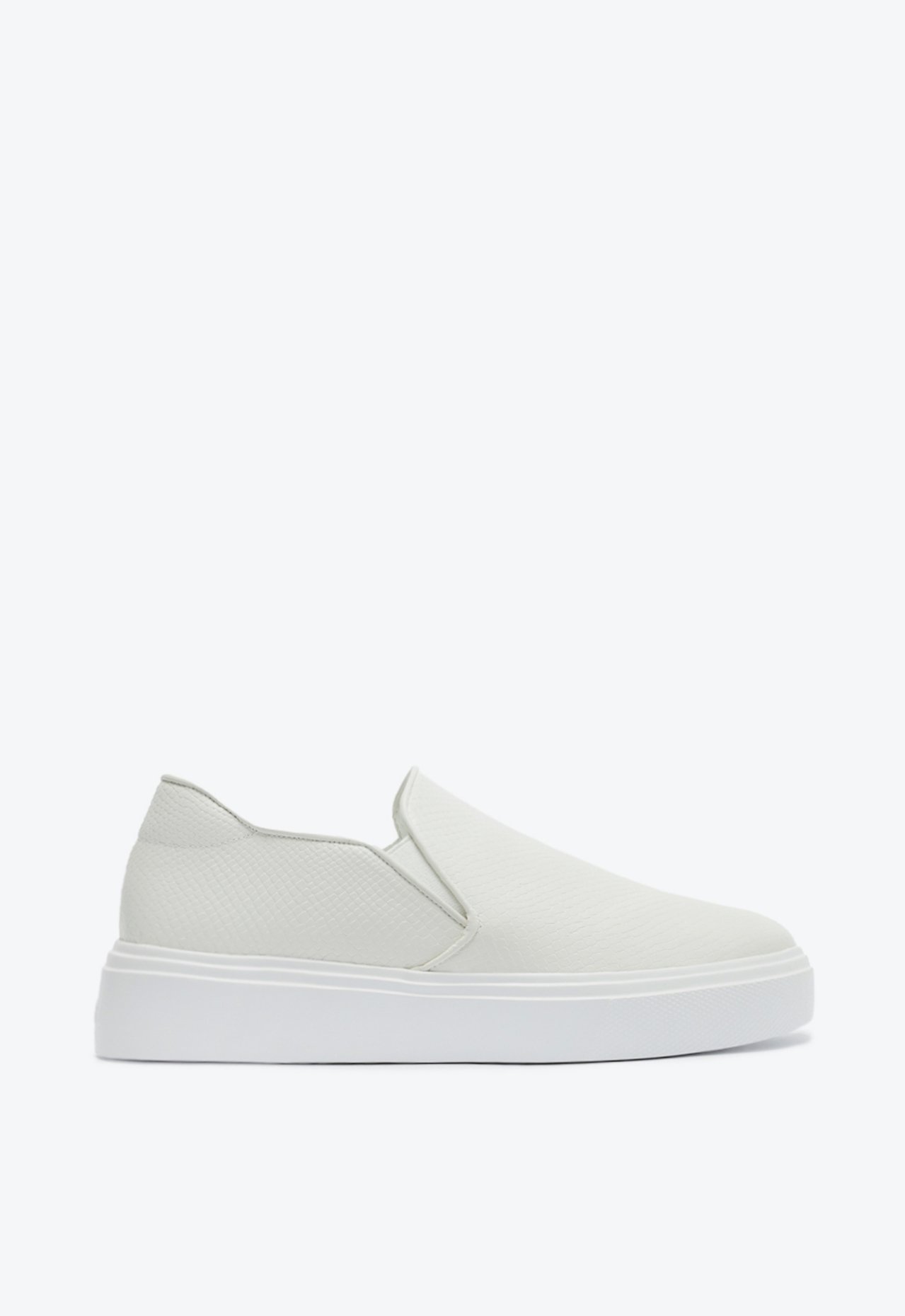 Tênis Slip On couro branco | Schutz