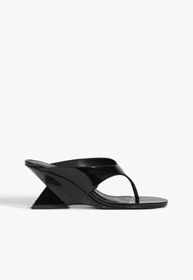 Sandália Mule Betsy Verniz Preto