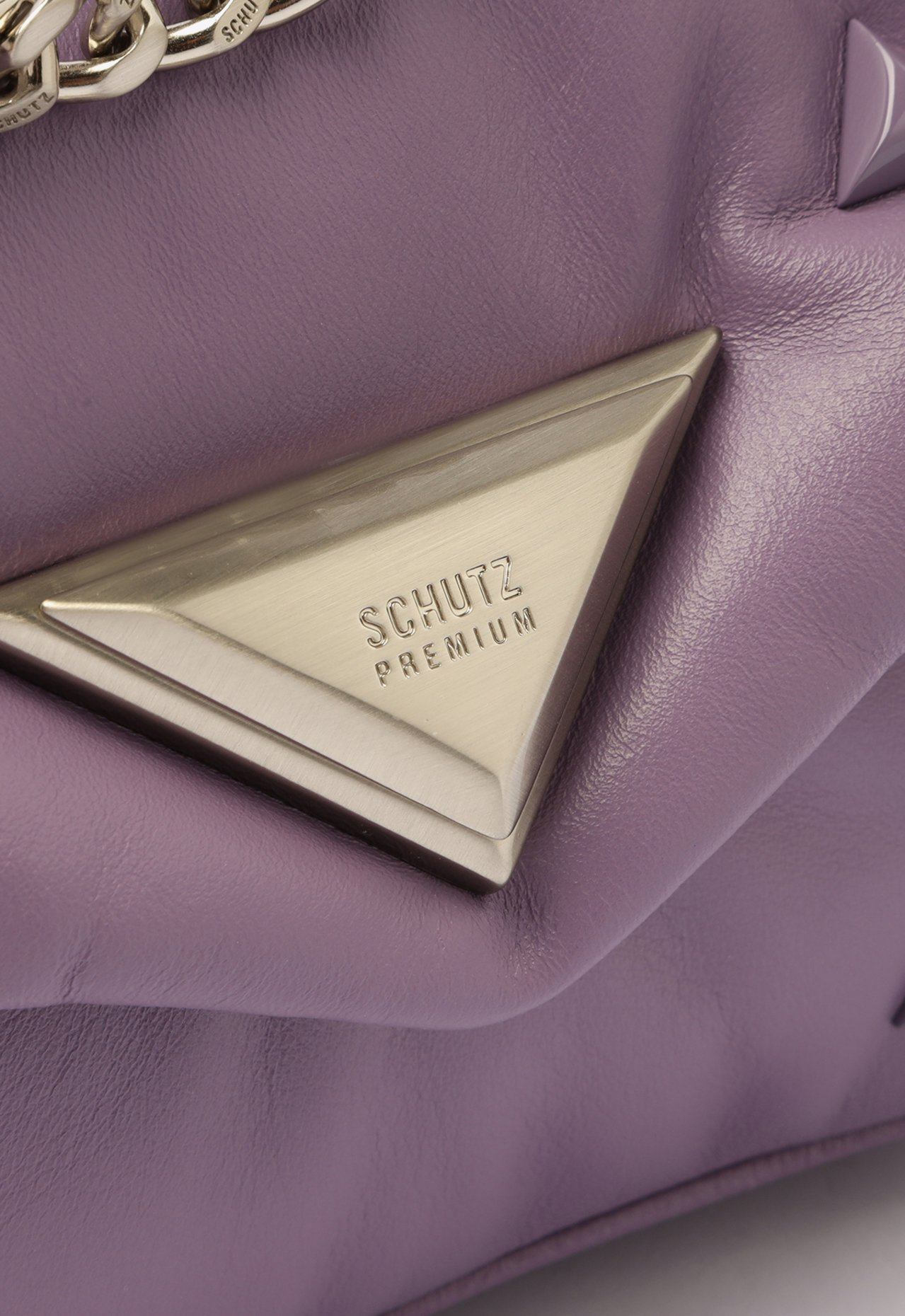 Bolsa Tiracolo Pequena 944 Capitonê Couro Roxa | Schutz