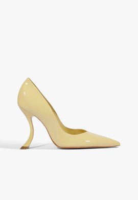 Scarpin Bico Fino Couro Amarela