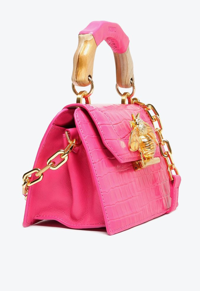 Bolsa Tiracolo Pequena Believe Couro Croco Pink Bolsa Tiracolo Pequena Believe Couro Croco Pink
