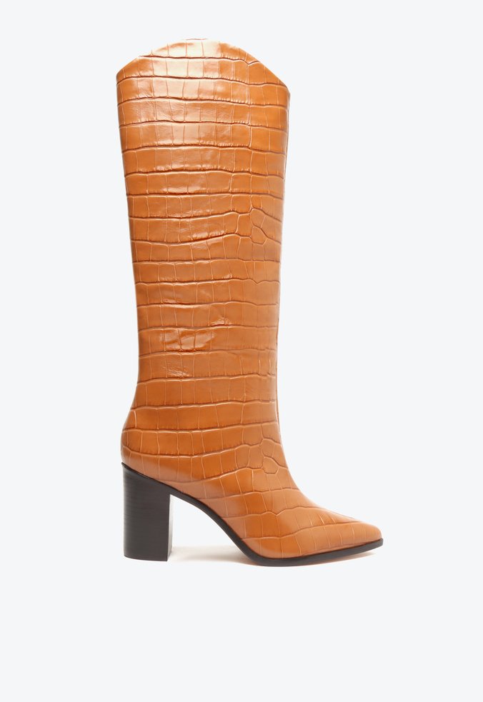 Bota Salto Bloco Maryana Couro Croco Caramelo