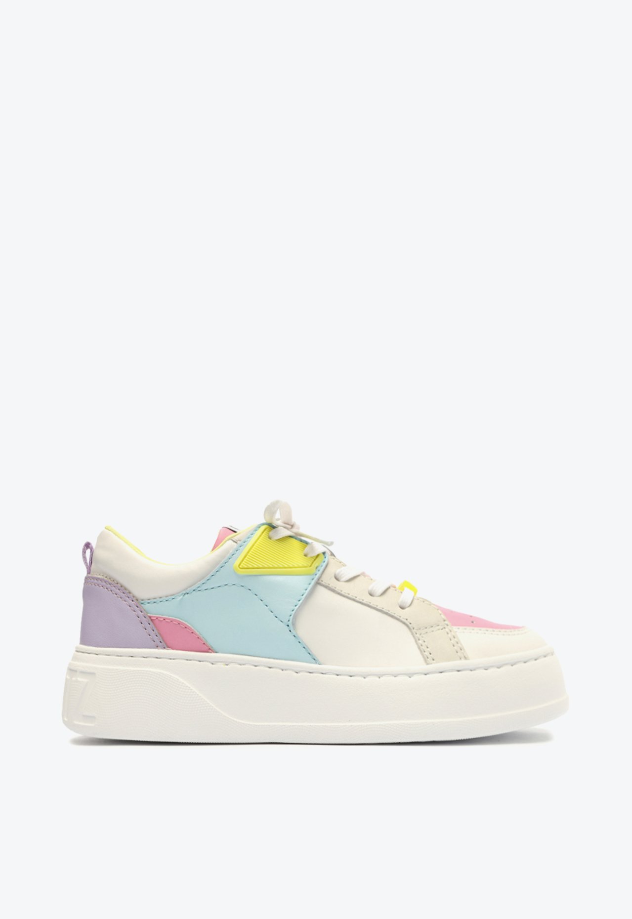 Tênis Couro Branco e Candy Colors | Schutz