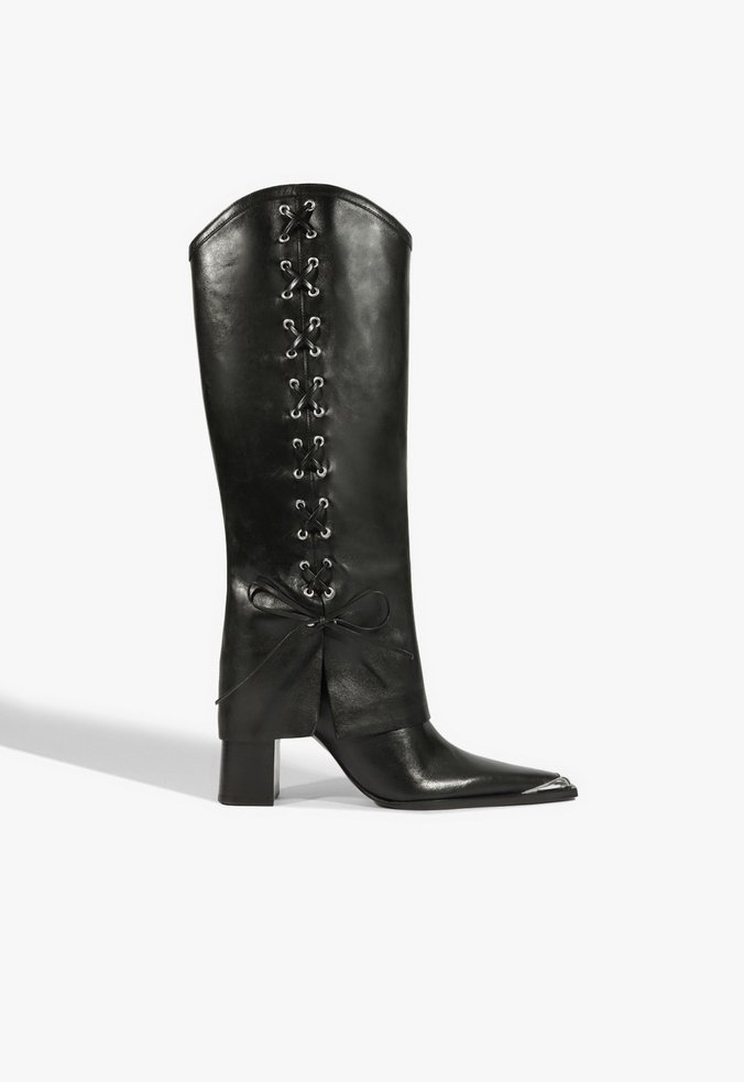 Bota Raffaela Up Cloak Eyelets Couro Preta