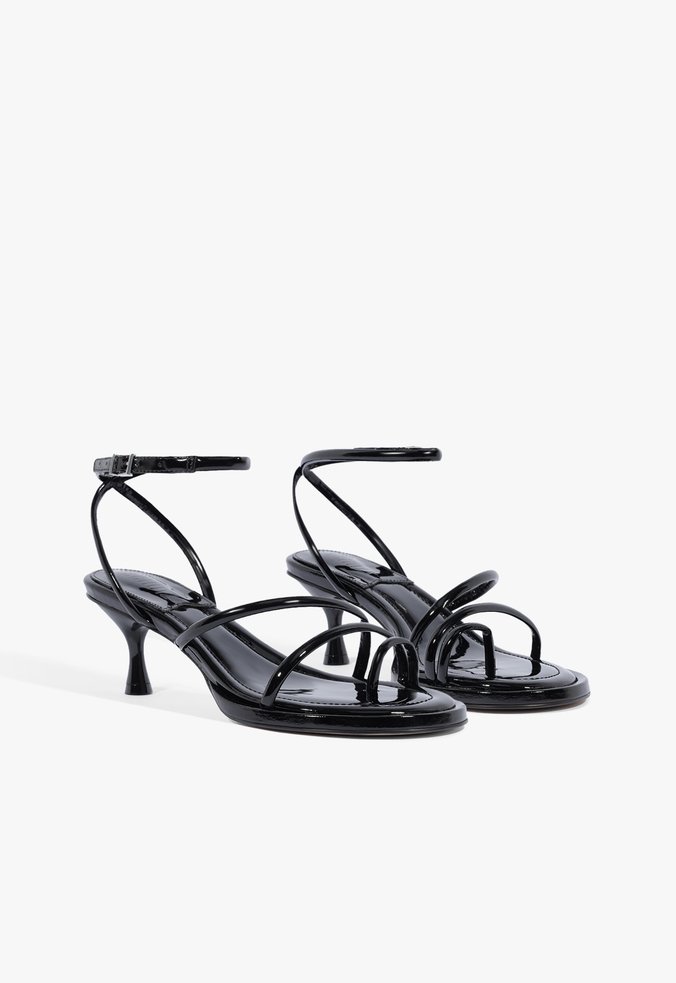 Sandália Salto Baixo Verniz Preta Schutz