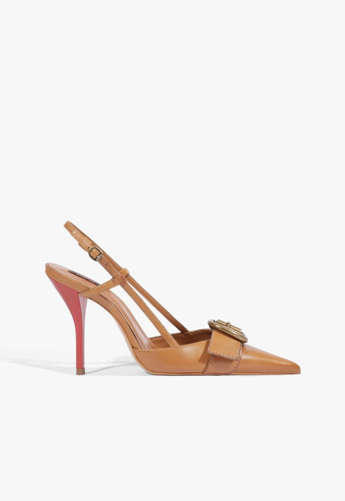 Scarpin Pep Toe Claudi Bico Fino Marrom