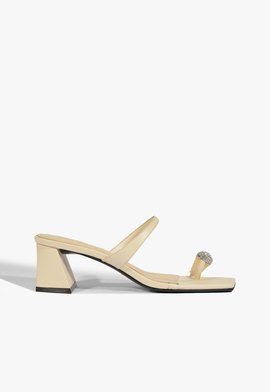 Sandália Mule Salto Médio Verniz Strass Couro Branca