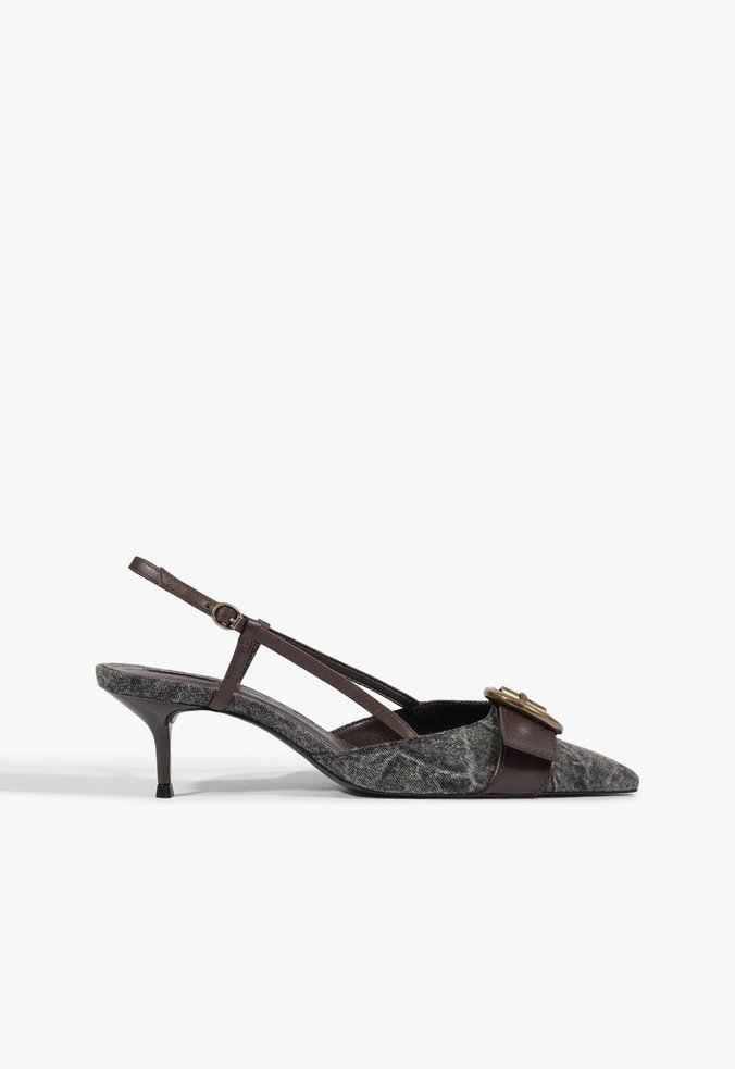 Scarpin Slingback Fivela Jeans Preto