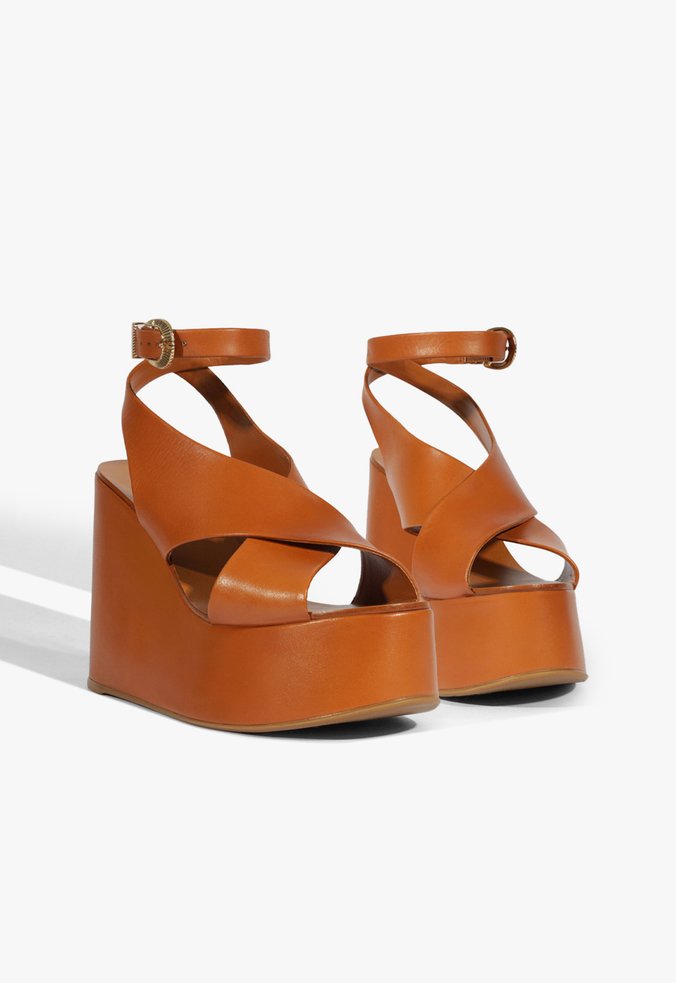 Sandália Plataforma Cruzada Couro Marrom | Schutz