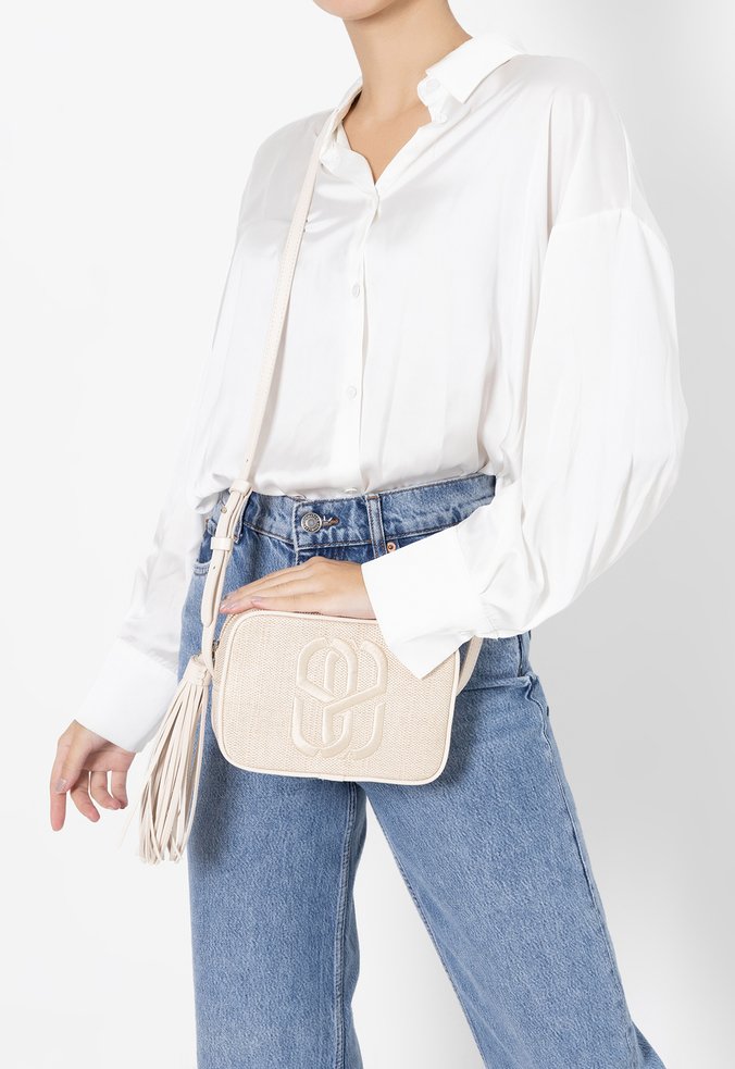 Bolsa Tiracolo Kate Bege e Branca