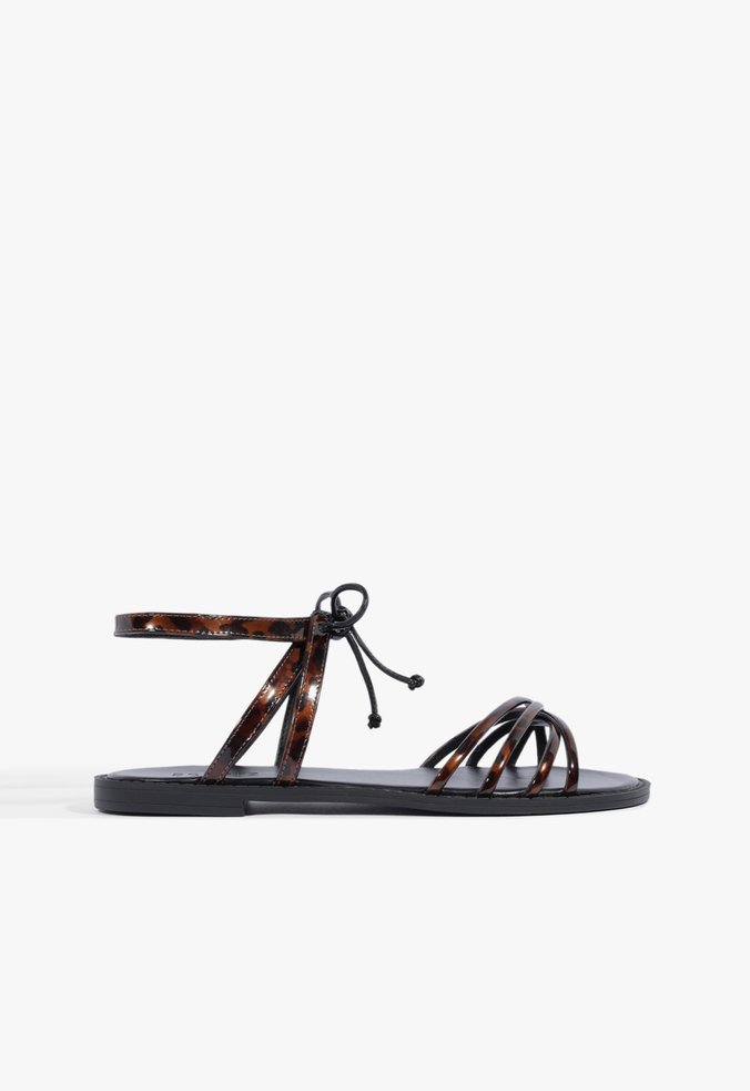 Dahlia Flat Animal Print