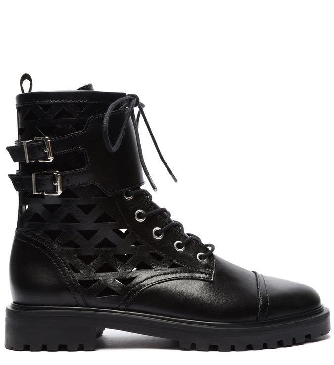 Bota Coturno Couro Tachas Preto
