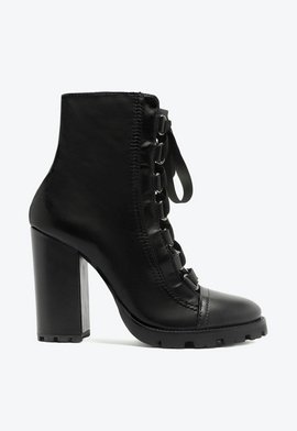 Bota Combat Sofia Tratorada Couro Preta