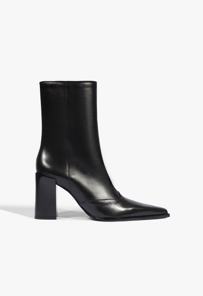 Bota Raffaela Couro Preta