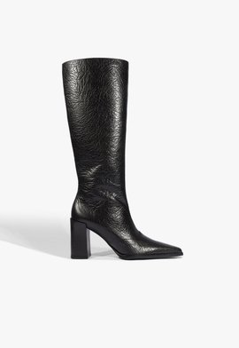 Bota Raffaela Up Couro Preta