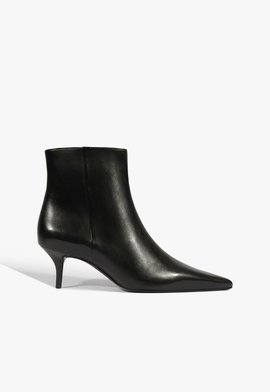 Bota Couro Salto Fino Preta