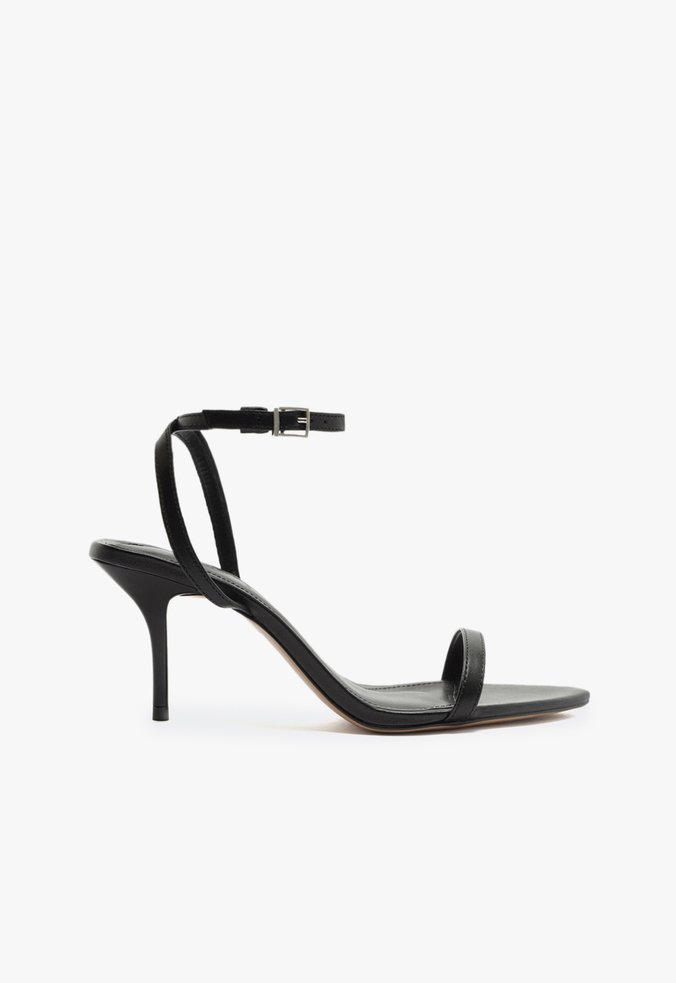 Sandália Melanie Salto Alto Couro Preta