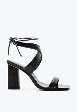 Sandália Curves Cracked Couro Preto