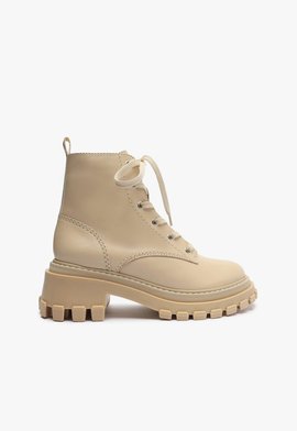 Bota Coturno Tratorado Couro Branco