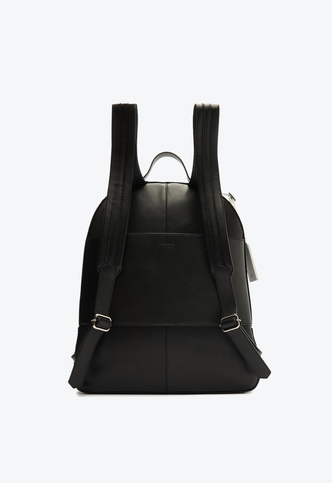 Mochila Schutz Air Couro Preta Mochila Schutz Air Couro Preta