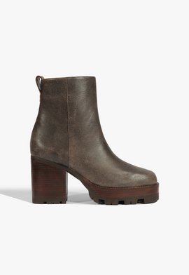 Bota 240 Marrom 