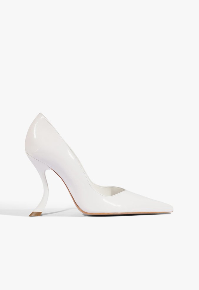 Scarpin Bico Fino Couro Branca