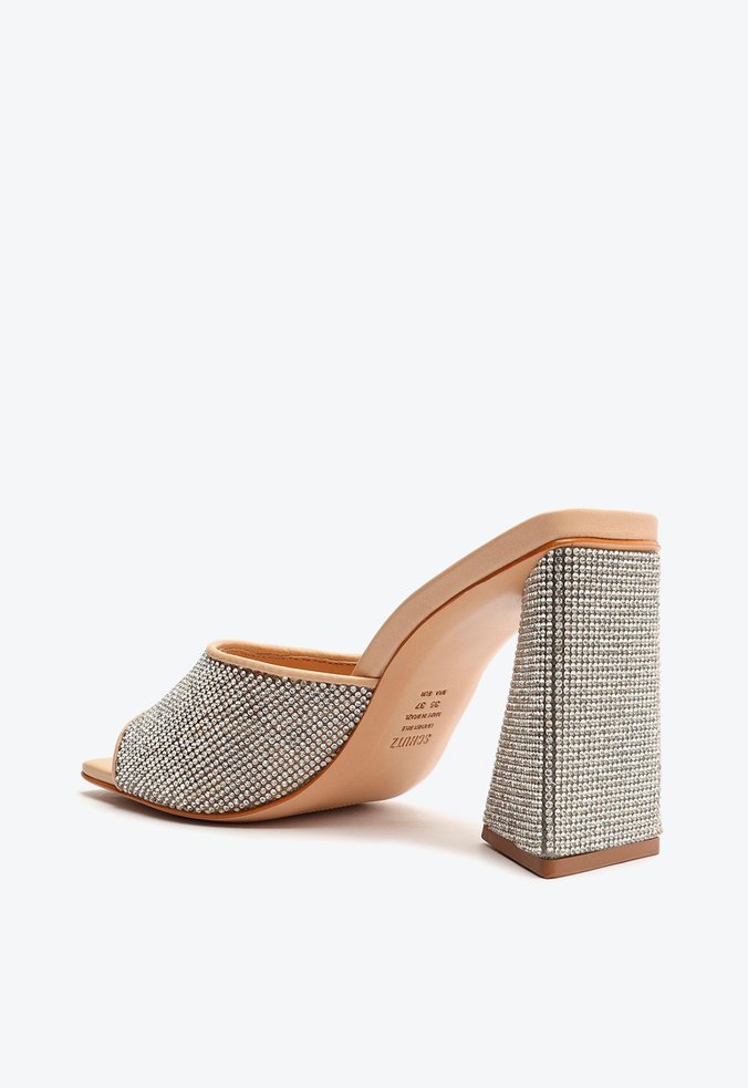 Sandália Mule Malha Brilho Bege e Prateada Sandália Mule Malha Brilho Bege e Prateada
