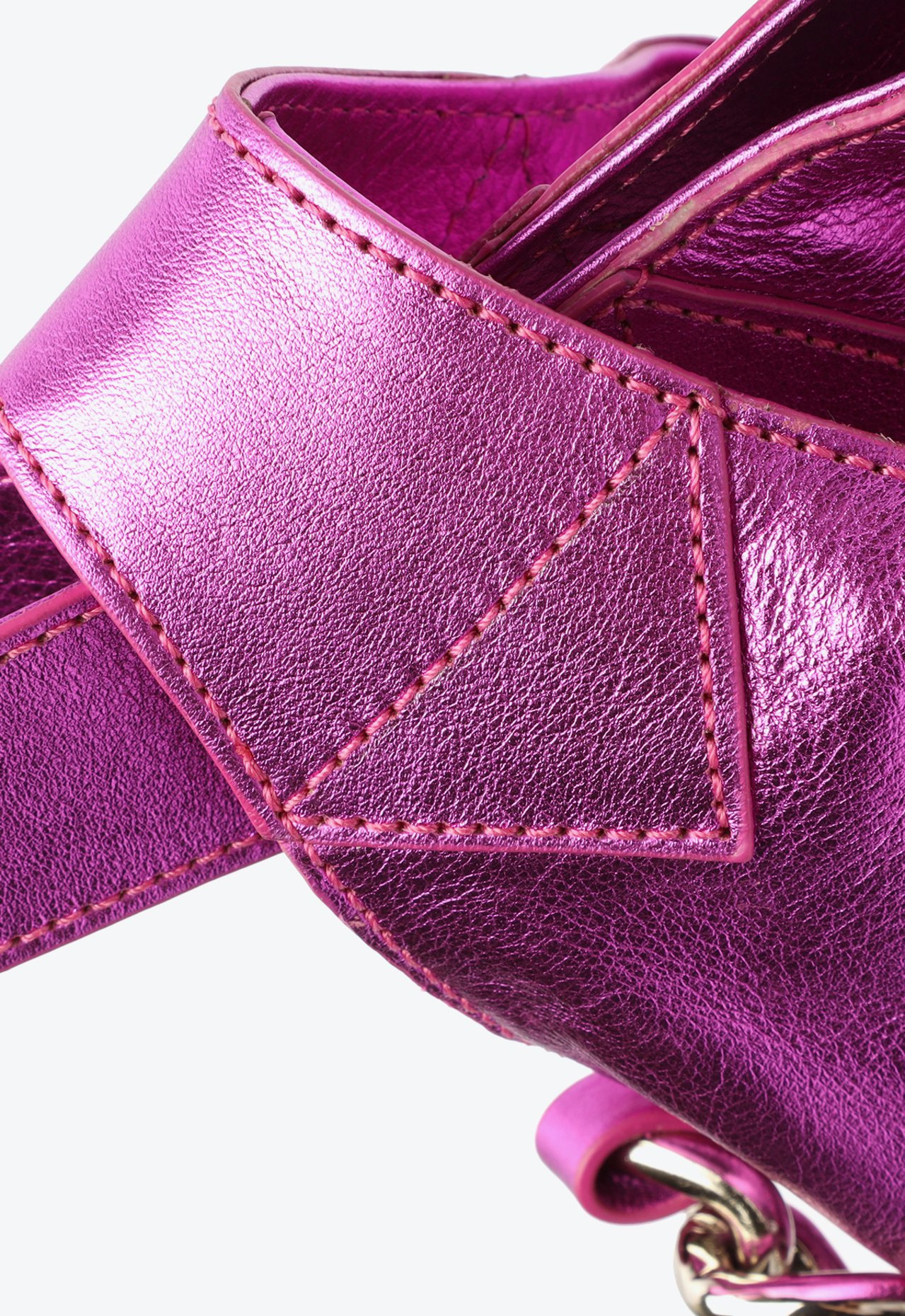 Bolsa de Mão Hobo Gillie Couro Metalizada Pink | Schutz