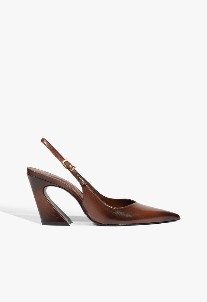 Scarpin Slingback Salto Bloco Couro Marrom