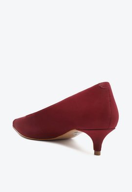 Sapato Scarpin Salto Baixo Ines Camurça Vermelho