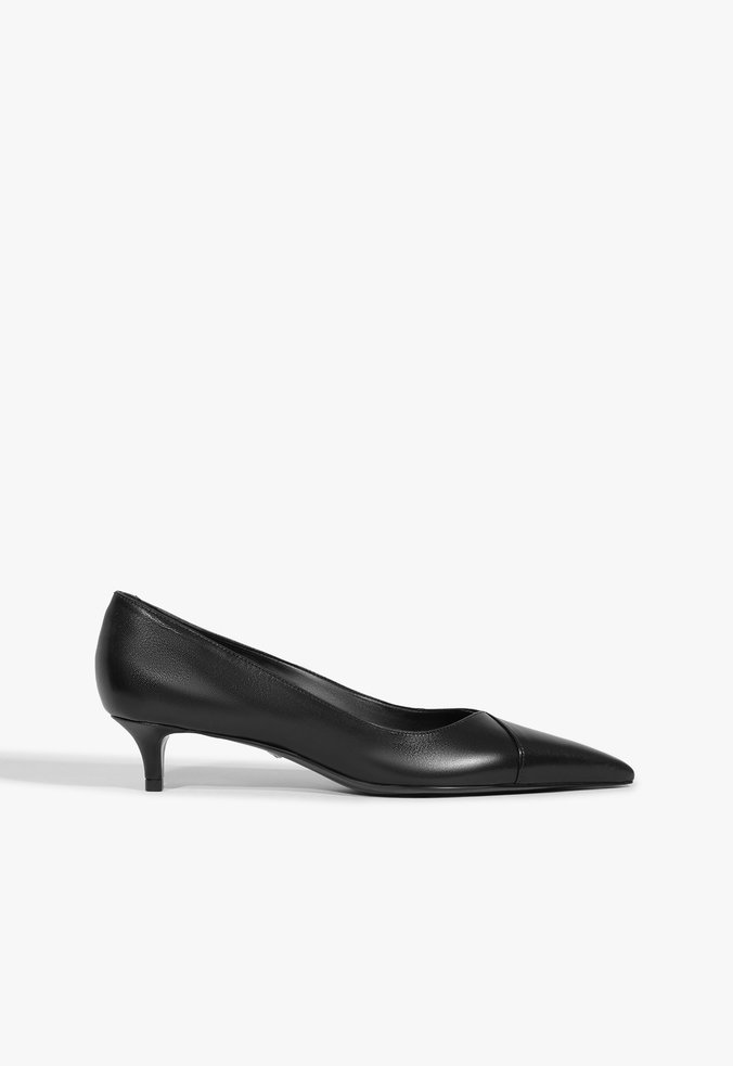Sapato Scarpin Salto Baixo Priscila Couro Preto