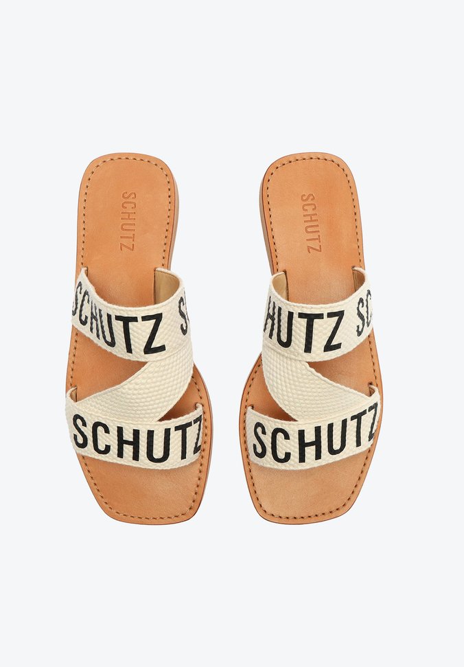 Sandália Rasteira Slide Tecido Schutz Branca Sandália Rasteira Slide Tecido Schutz Branca