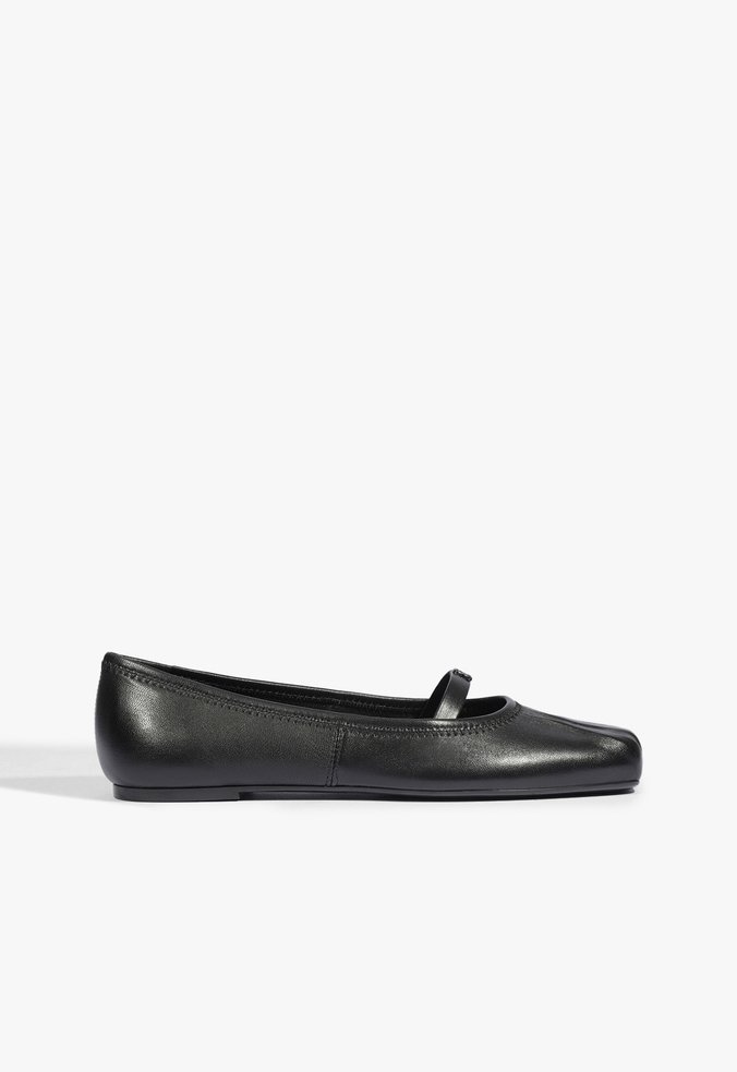 Sapatilha New Basics Couro Preta