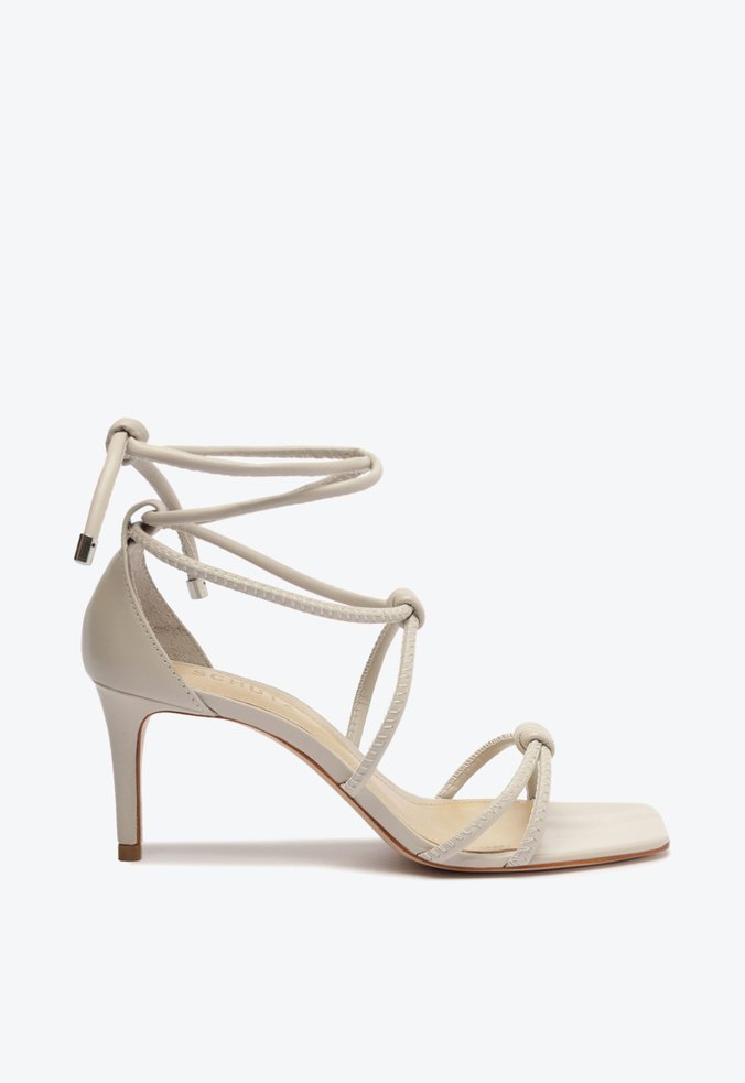 Sandália Lace Up Lela Mid Salto Fino Bege Claro | Schutz