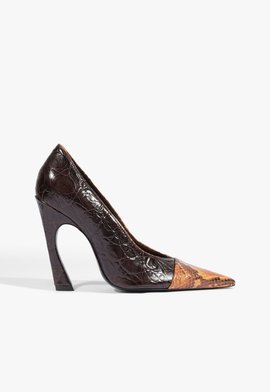 Scarpin Lexi Bico Fino Couro Marrom