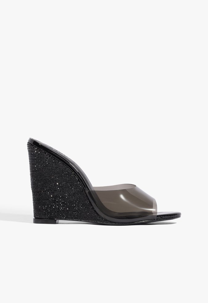 Tamanco Anabela Vinil Preto