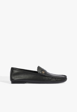 Mocassim Rasteiro Bico Redondo Metais Couro Preto