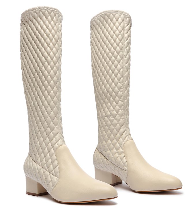 Bota Montaria Cano Alto Couro Matelassê Bege Bota Montaria Cano Alto Couro Matelassê Bege