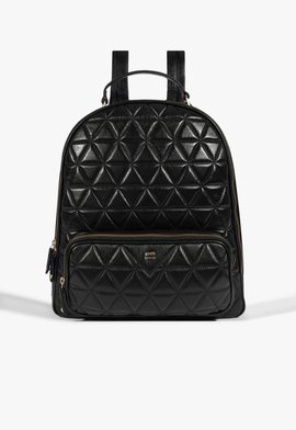Mochila Couro Matelassê Preta